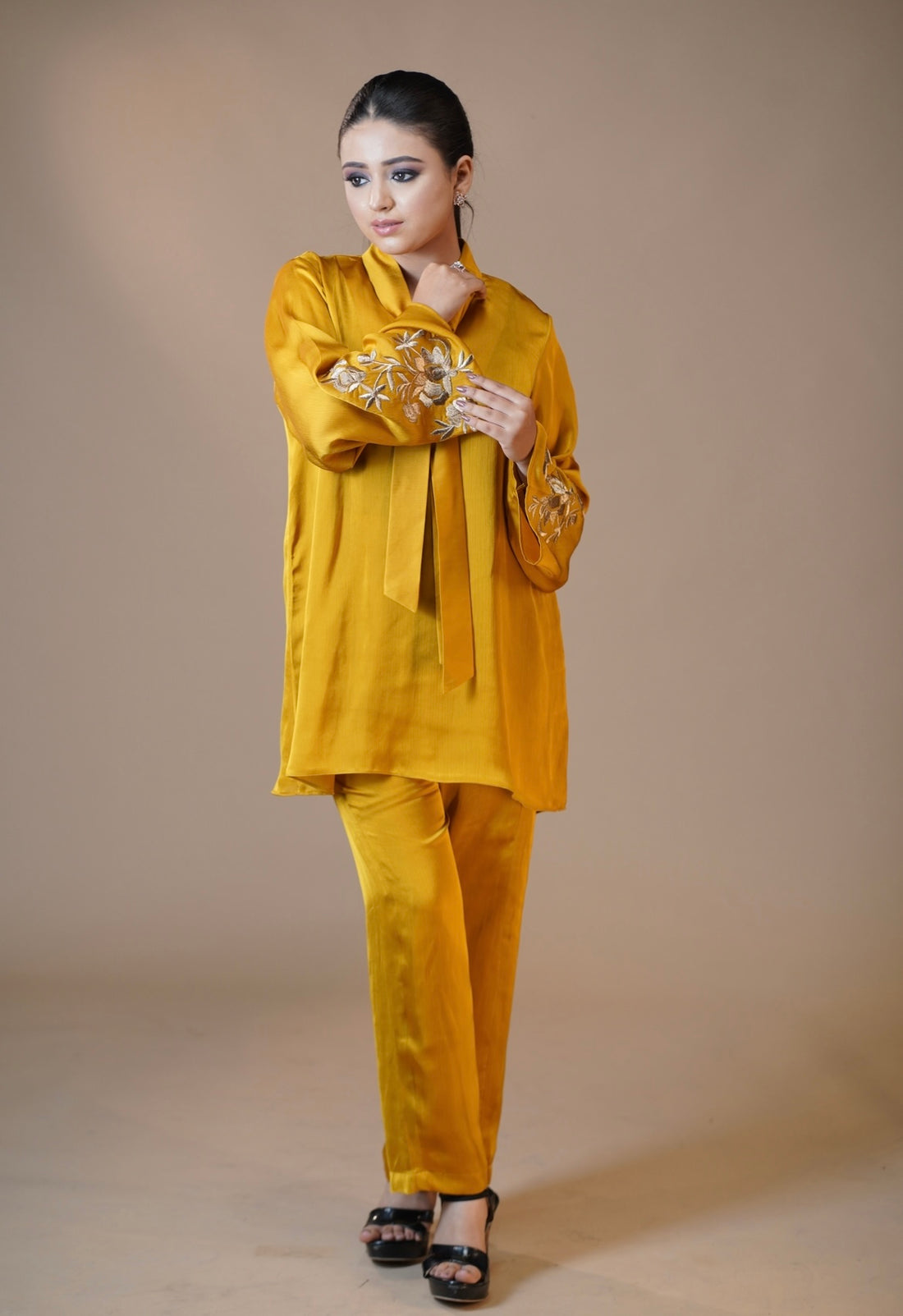 Golden Knot Elegance Pant Set