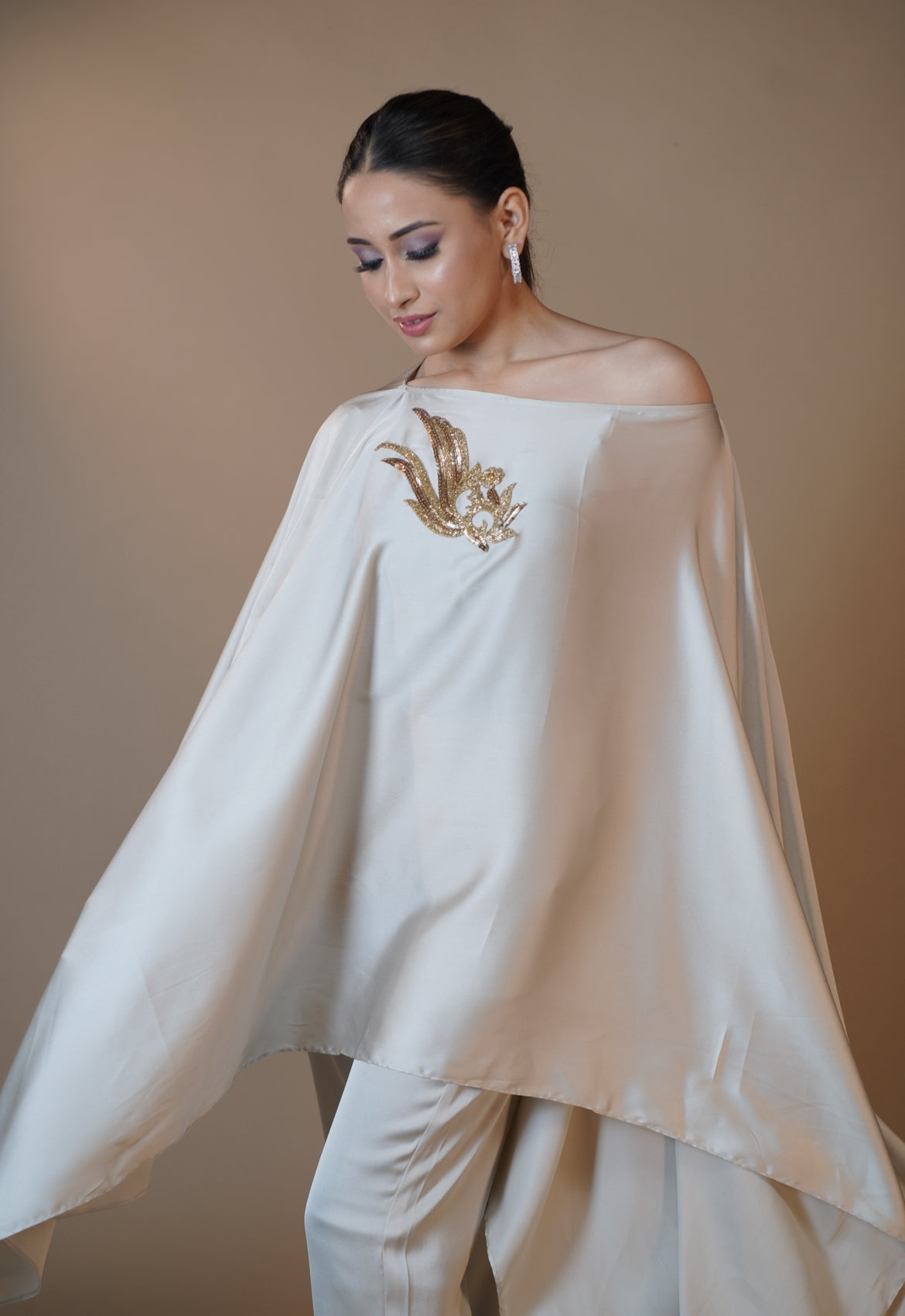 Ivory Elegance Embroidered Cape